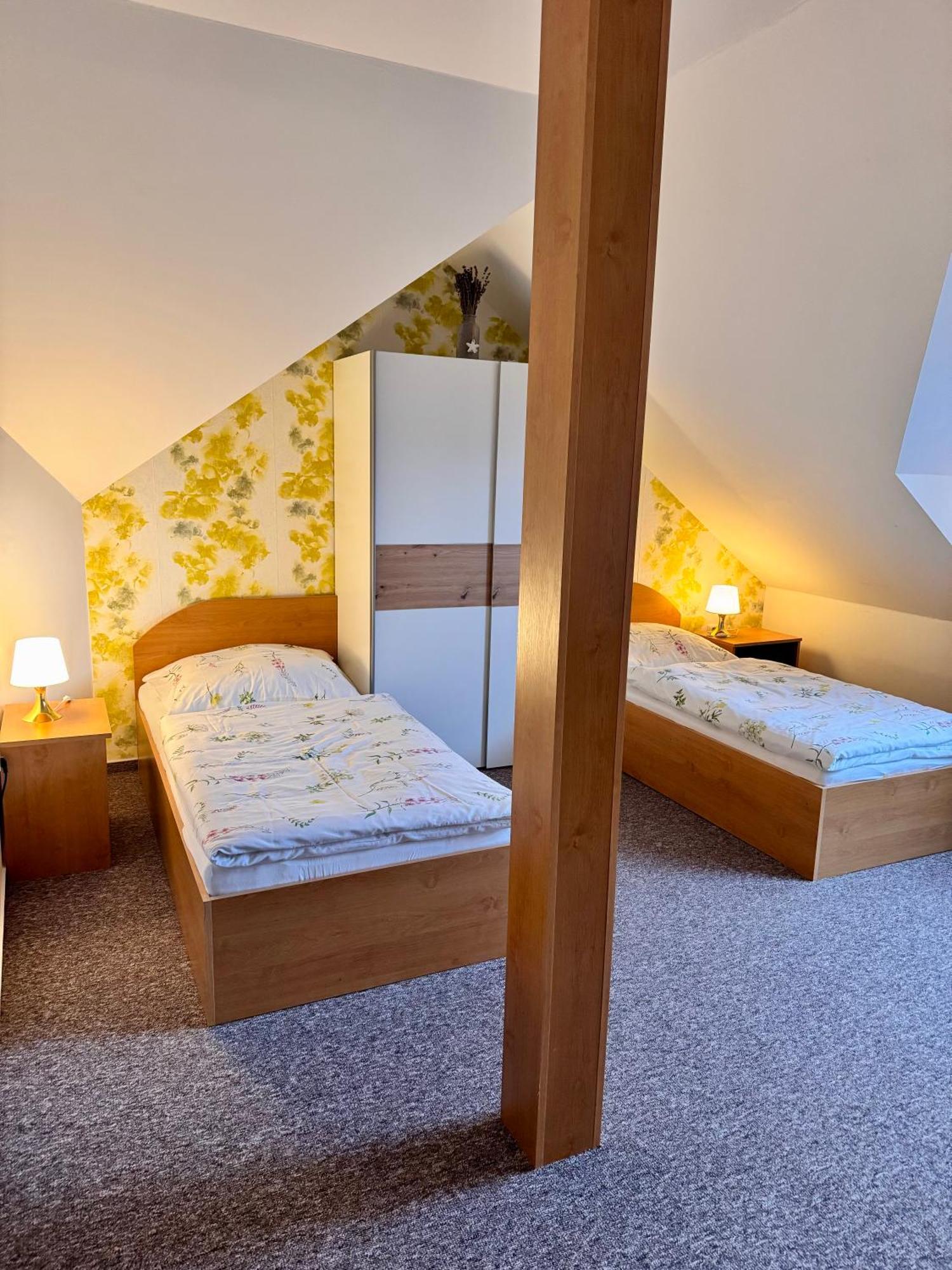 Ji Apartment Модржице Экстерьер фото